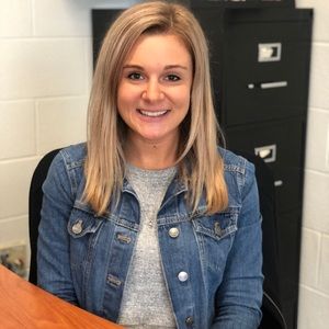 Meet your Posher, Danielle